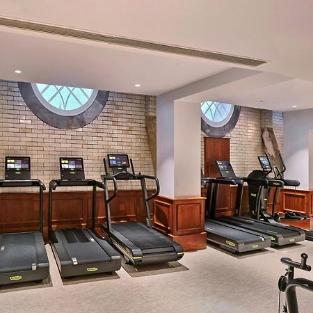 London Marriott Hotel County Hall Екстериор снимка