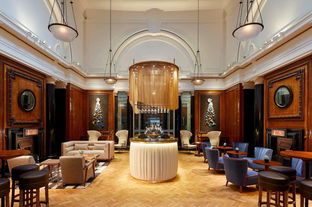 London Marriott Hotel County Hall Екстериор снимка