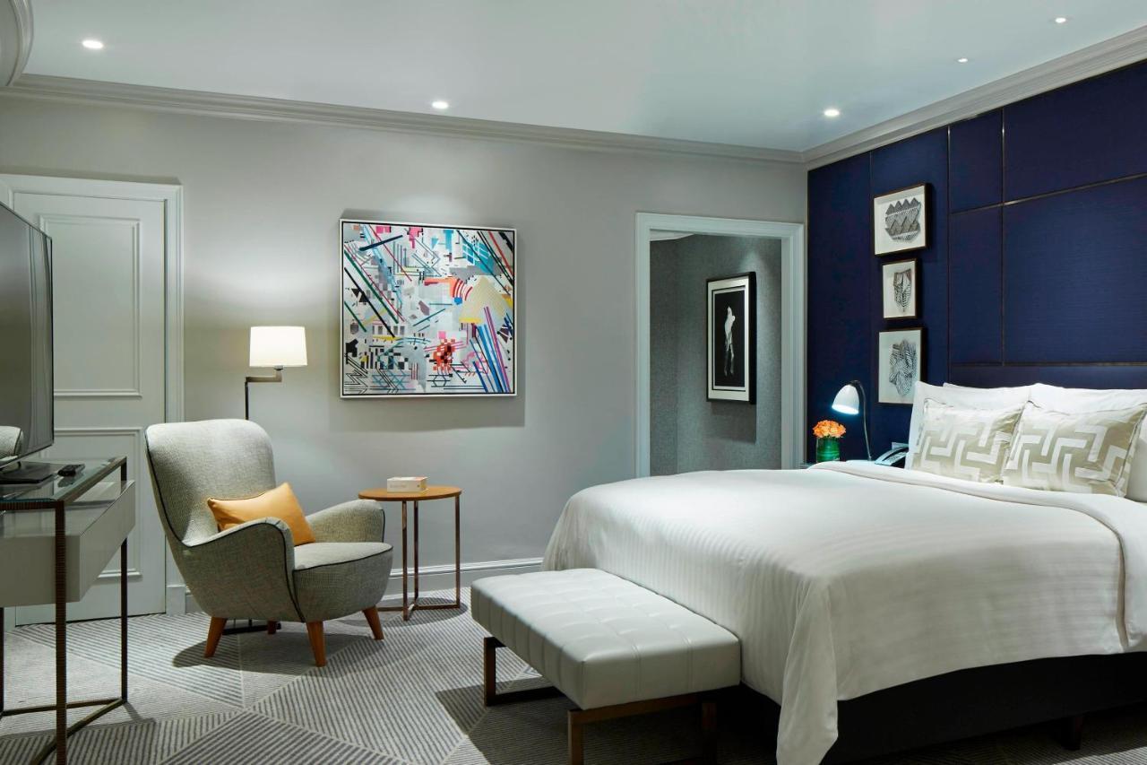 London Marriott Hotel County Hall Екстериор снимка