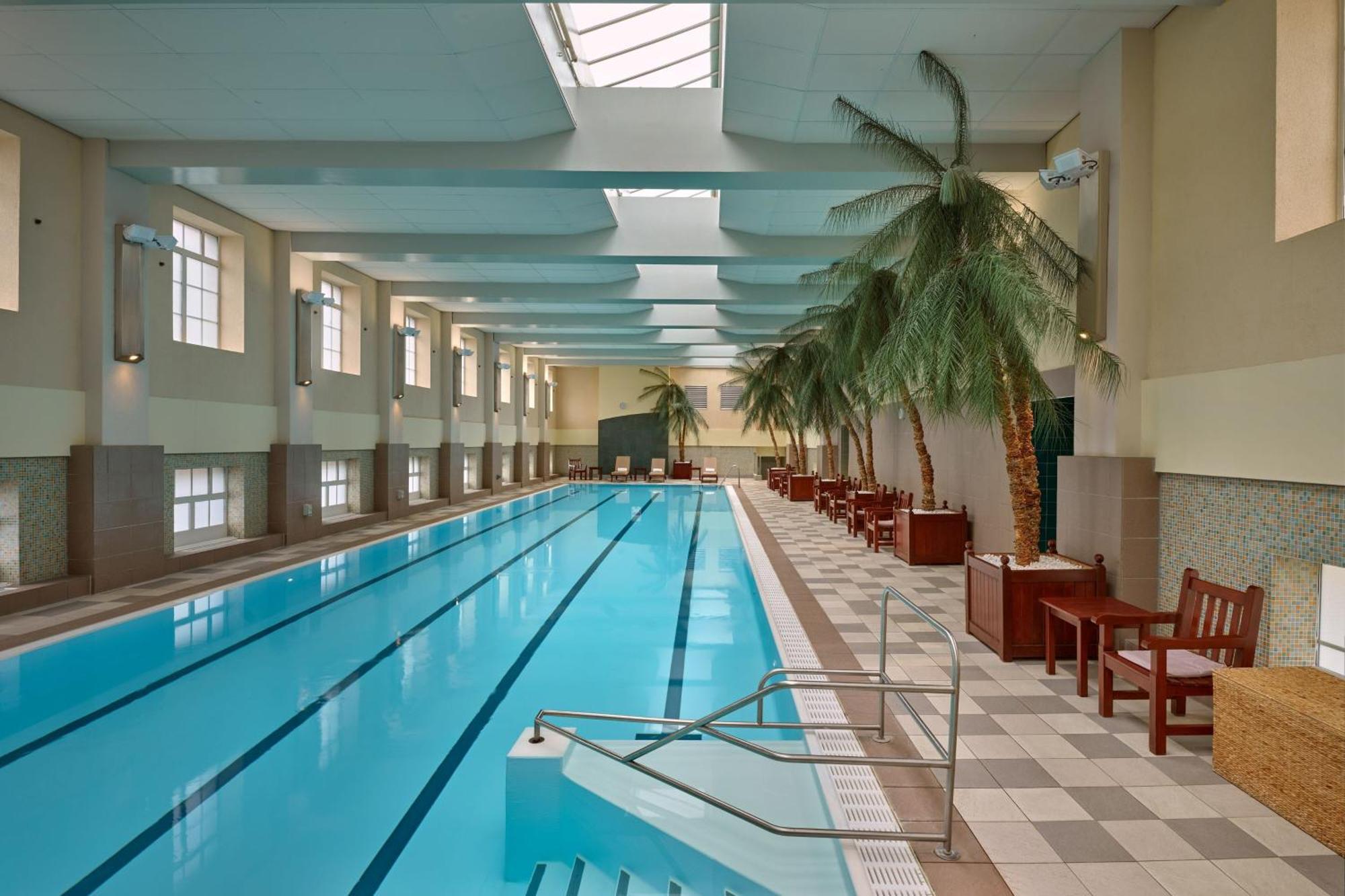 London Marriott Hotel County Hall Екстериор снимка