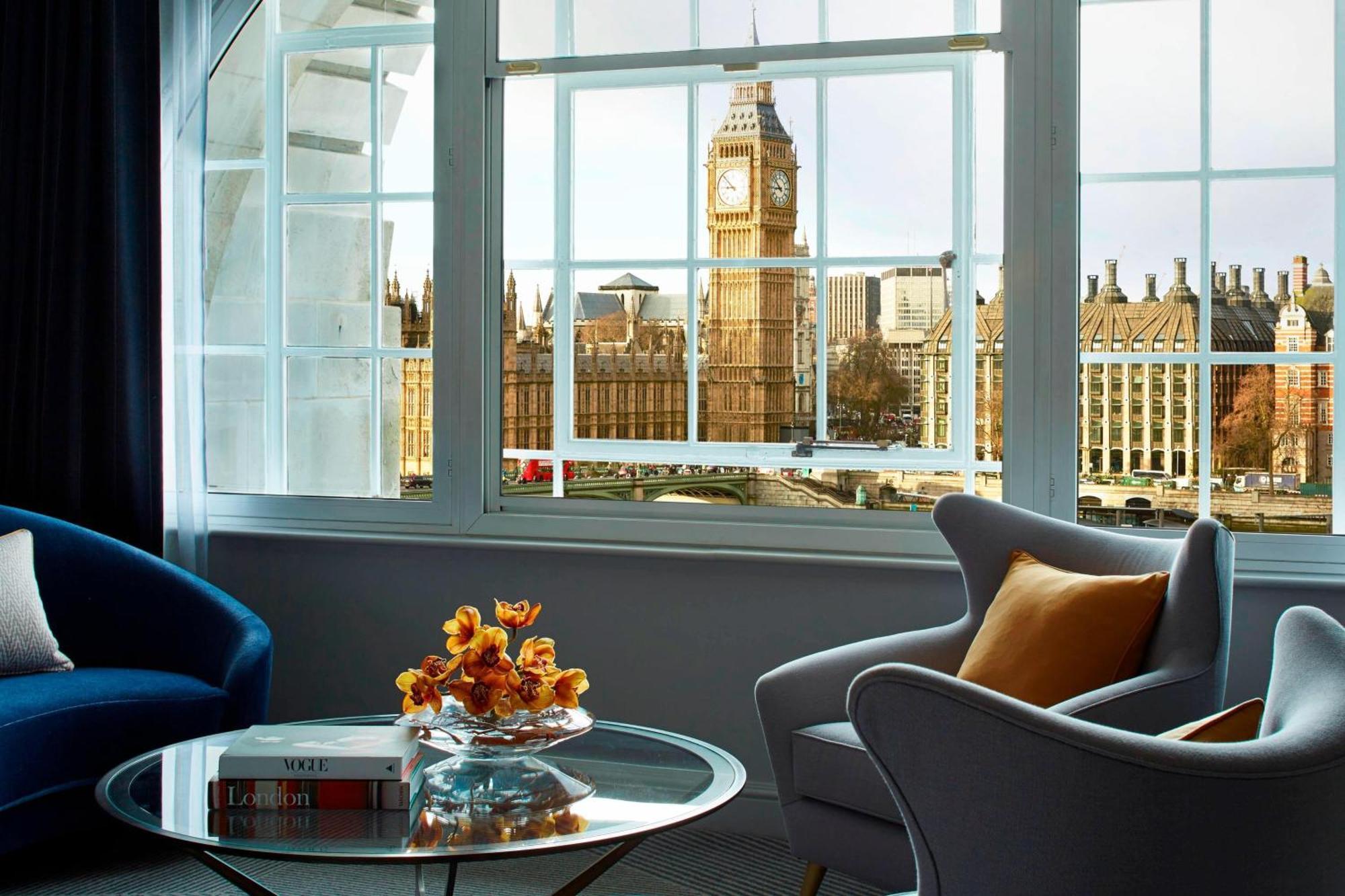 London Marriott Hotel County Hall Екстериор снимка