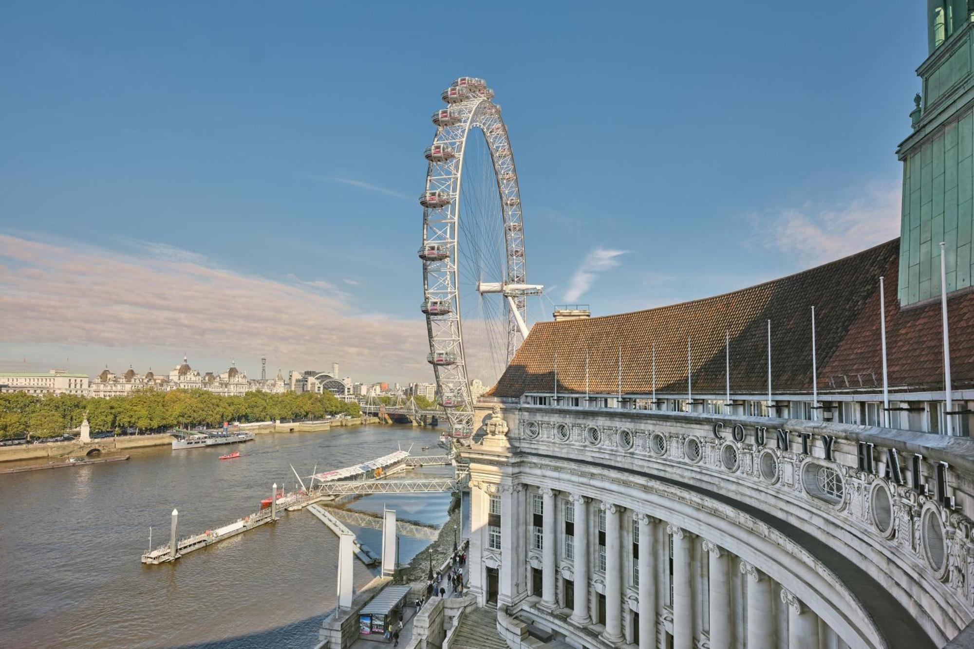 London Marriott Hotel County Hall Екстериор снимка