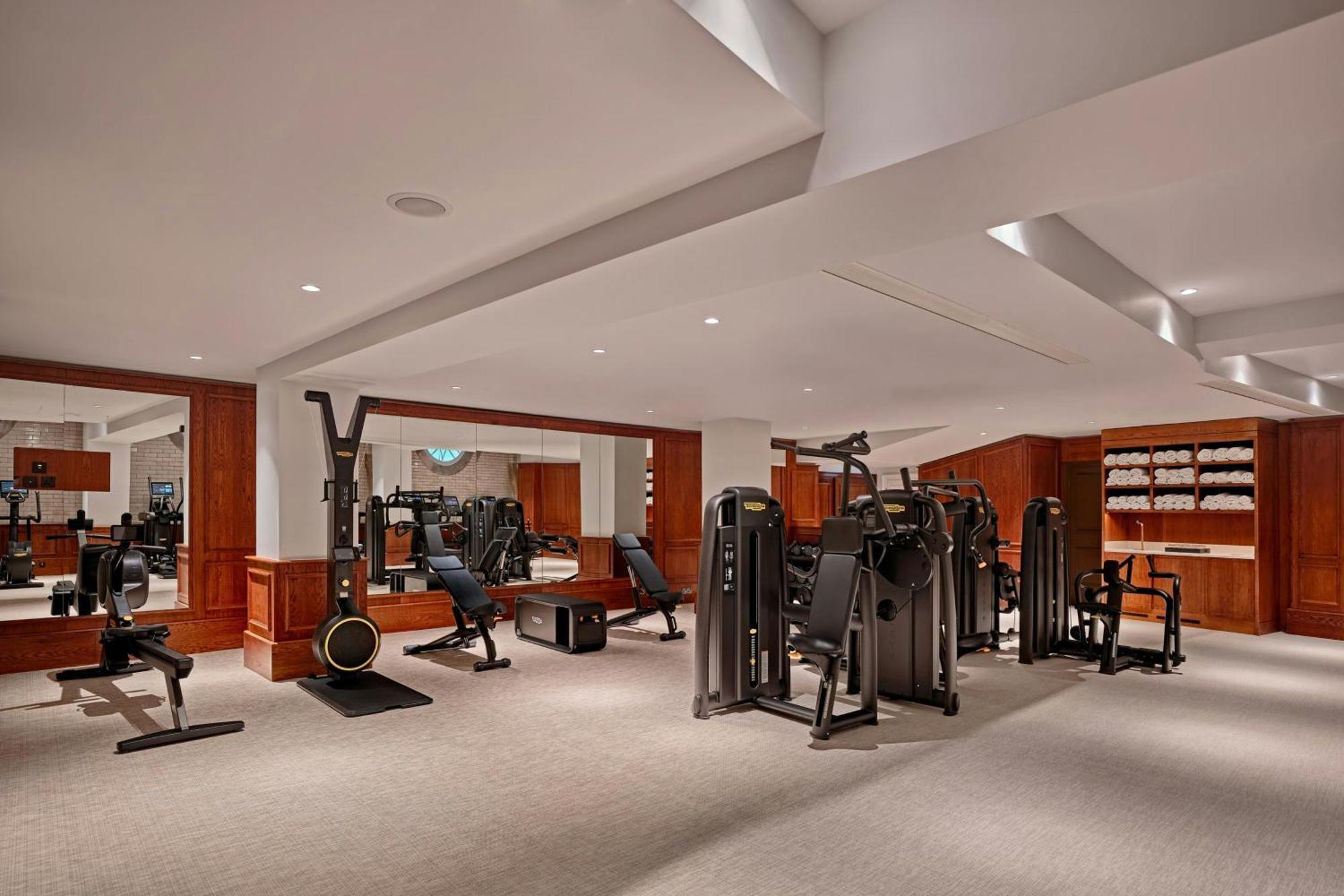 London Marriott Hotel County Hall Екстериор снимка